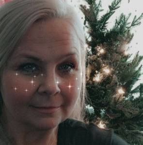 Meet your Posher, Julie